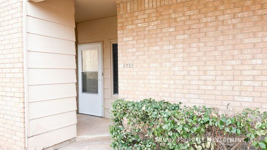 4729 2nd St - Photo 3 of 21