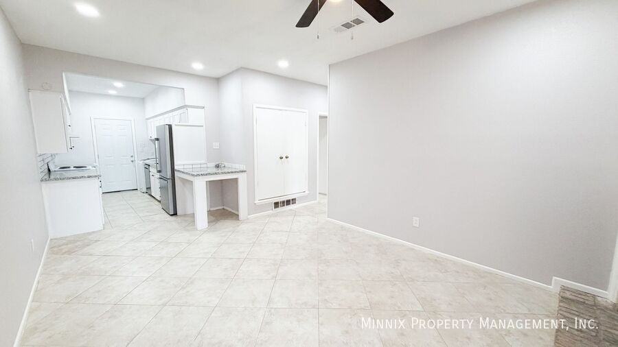 4729 2nd St - Photo 6 of 21