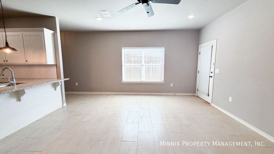 1503 Avenue O #A - Photo 7 of 46