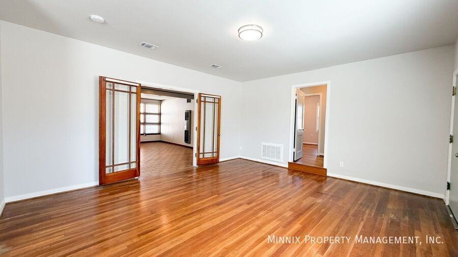 3212 36th St - Photo 3 of 33