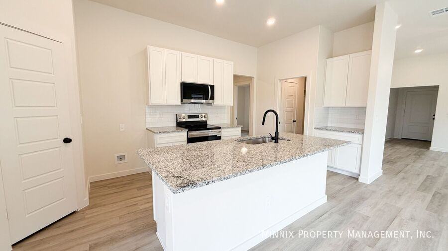 7213 7th St - Photo 6 of 27