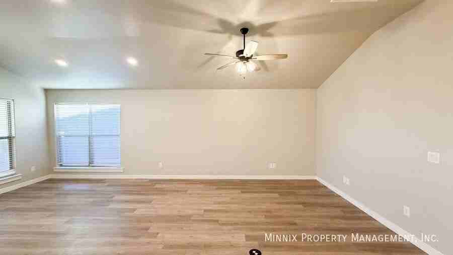 2011 132nd St - Photo 3 of 25