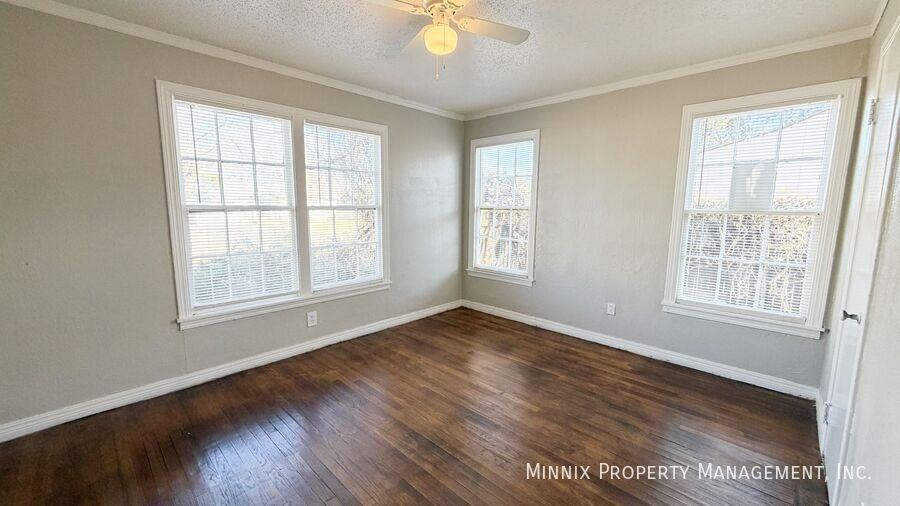 3111 31st St - Photo 7 of 21