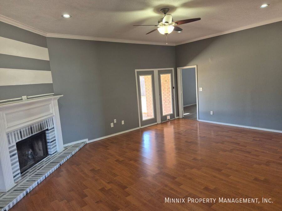 1923 76th St - Photo 3 of 14