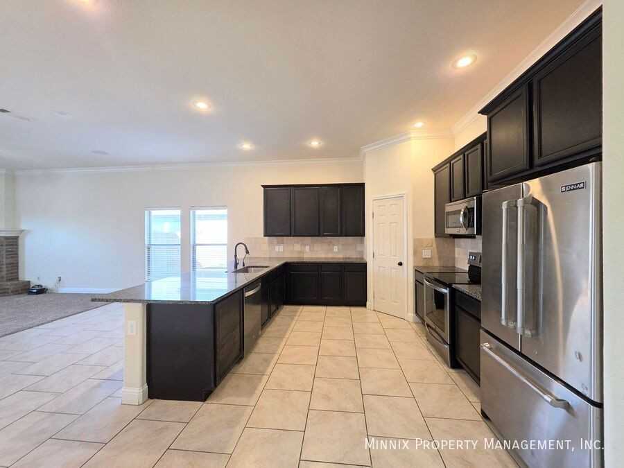 9411 Sedona Ave - Photo 3 of 22