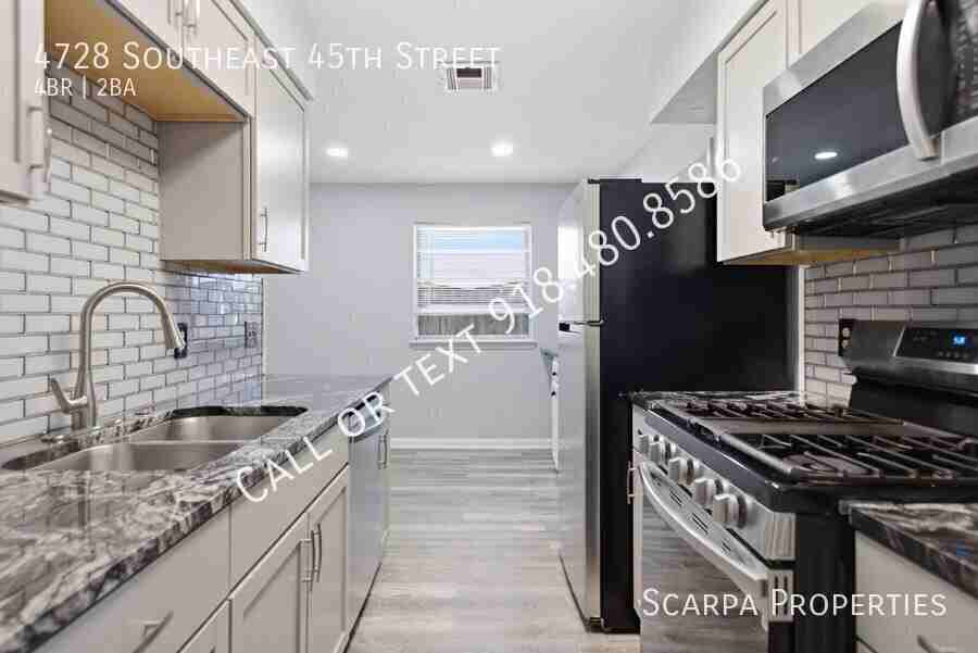 4728 Se 45th St - Photo 5 of 25