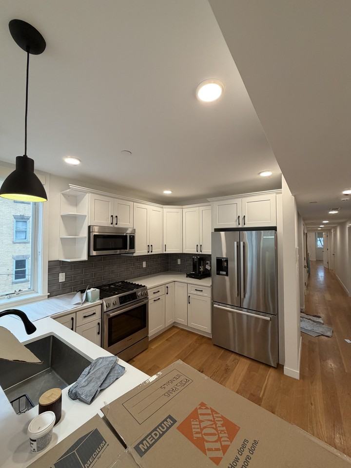 178 Gove St #3 - Photo 5 of 21