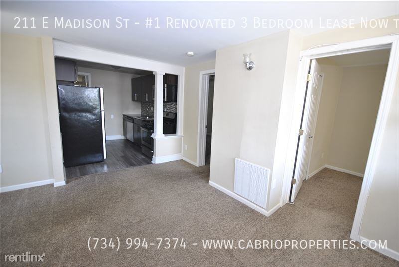 211 E Madison St - Photo 3 of 9