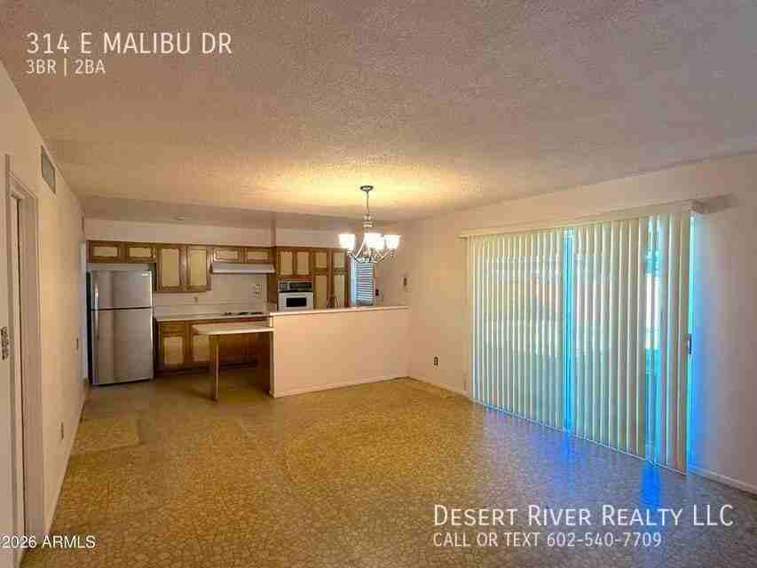 314 E Malibu Dr - Photo 2 of 13