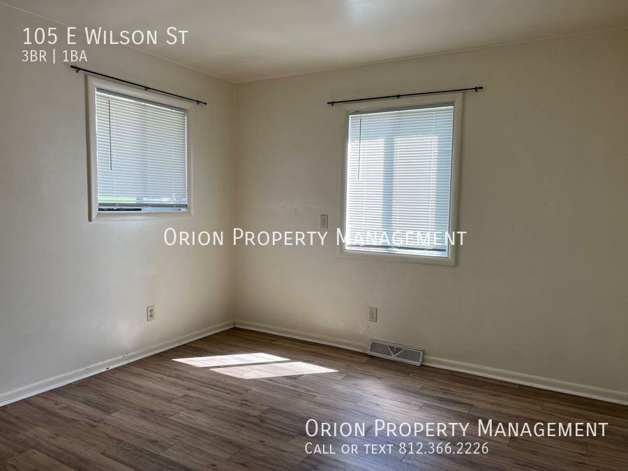 105 E Wilson St - Photo 5 of 18