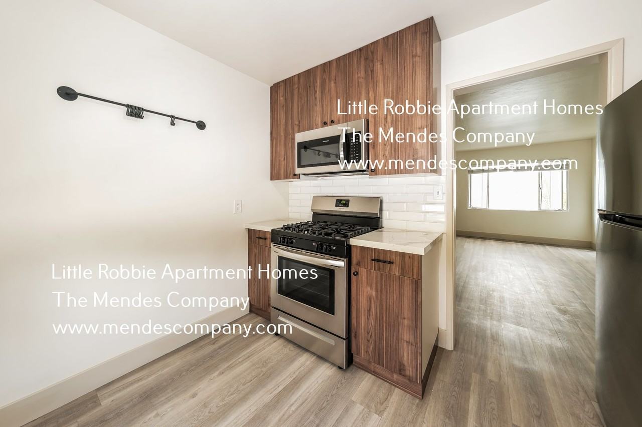 1758 Robinson Ave #1758 - Photo 7 of 16