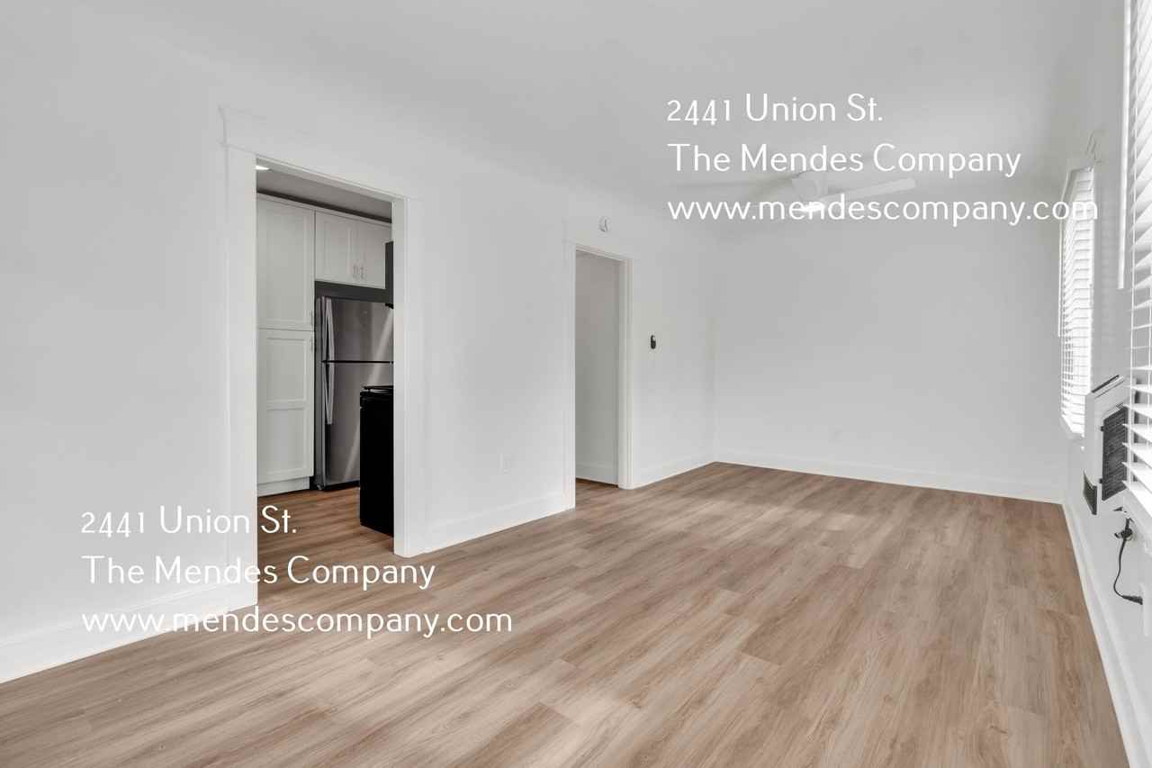 2441 Union St - Photo 5 of 25