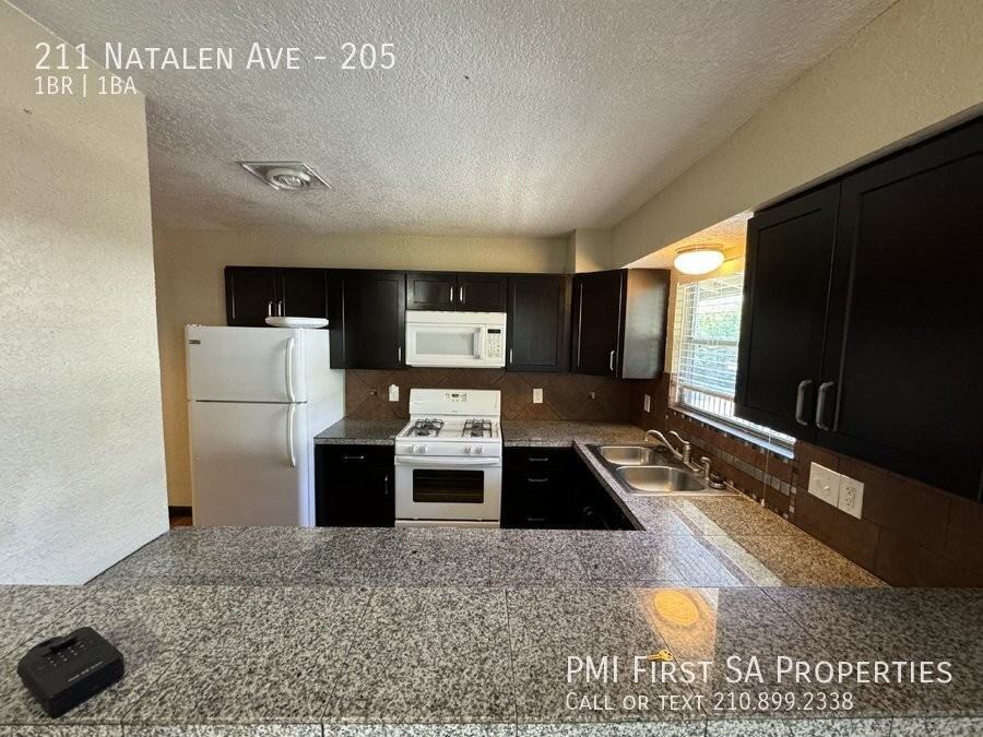 211 Natalen Ave #205 - Photo 2 of 6