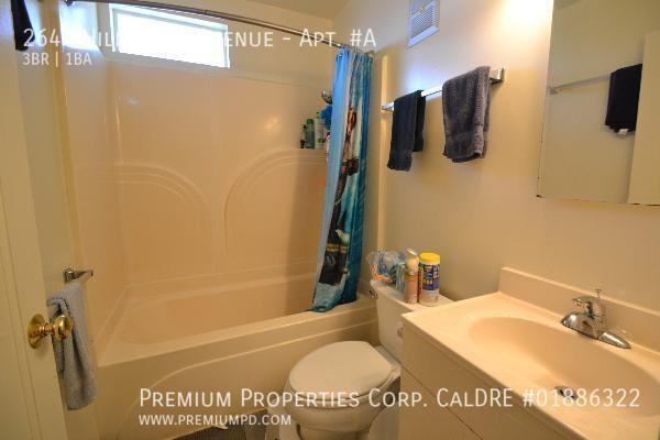 2644 Hillegass Ave #A - Photo 4 of 18