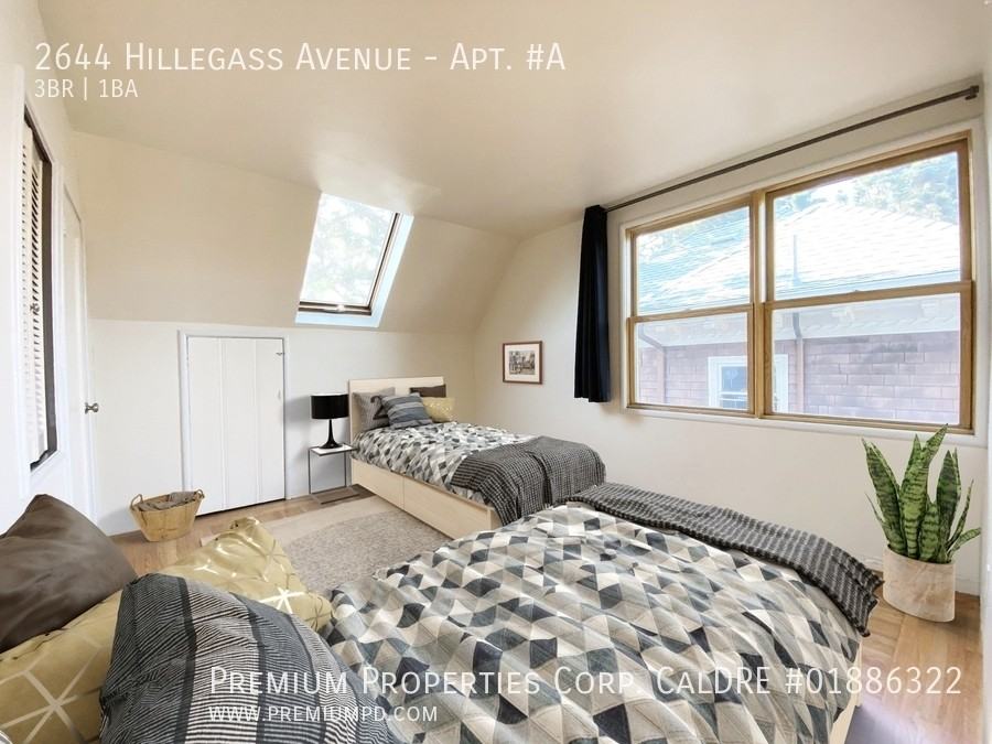 2644 Hillegass Ave #A - Photo 7 of 18