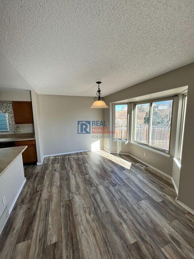 6255 Blazing Star Dr - Photo 4 of 19