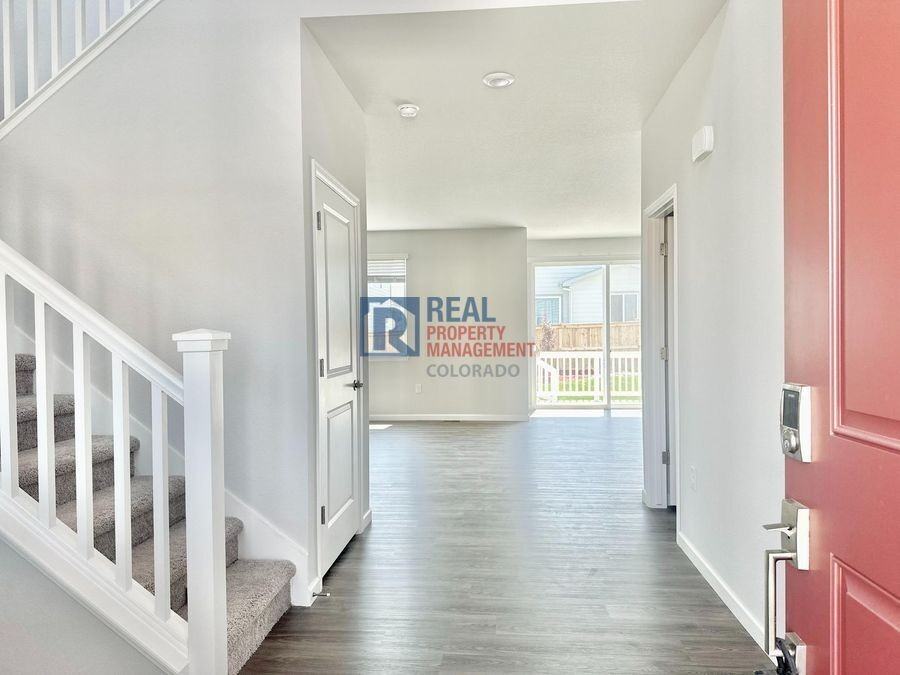 1336 Brookfield Pl - Photo 3 of 31