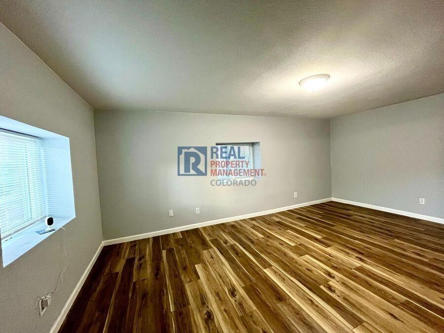 1614 Manitou Blvd - Photo 4 of 18