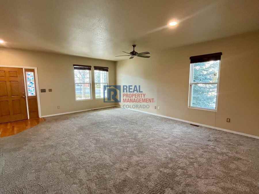 10503 Country Park Pt - Photo 3 of 16