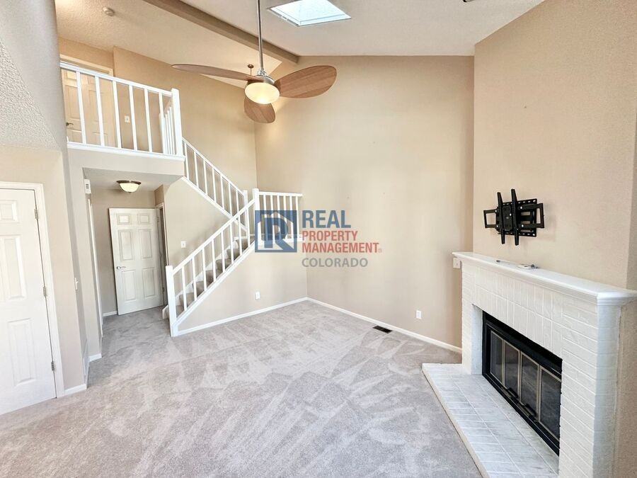 2032 S Xenia Way - Photo 2 of 31