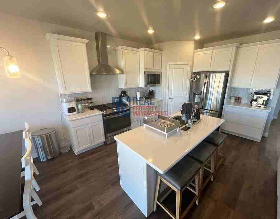 276 Hillspire Dr - Photo 2 of 14