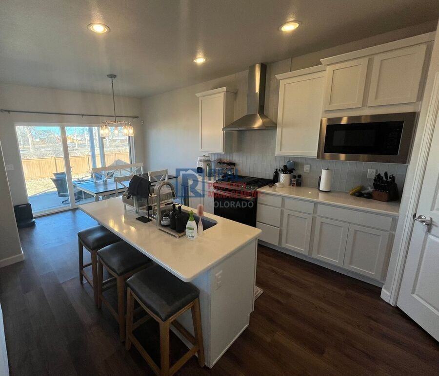 276 Hillspire Dr - Photo 3 of 14
