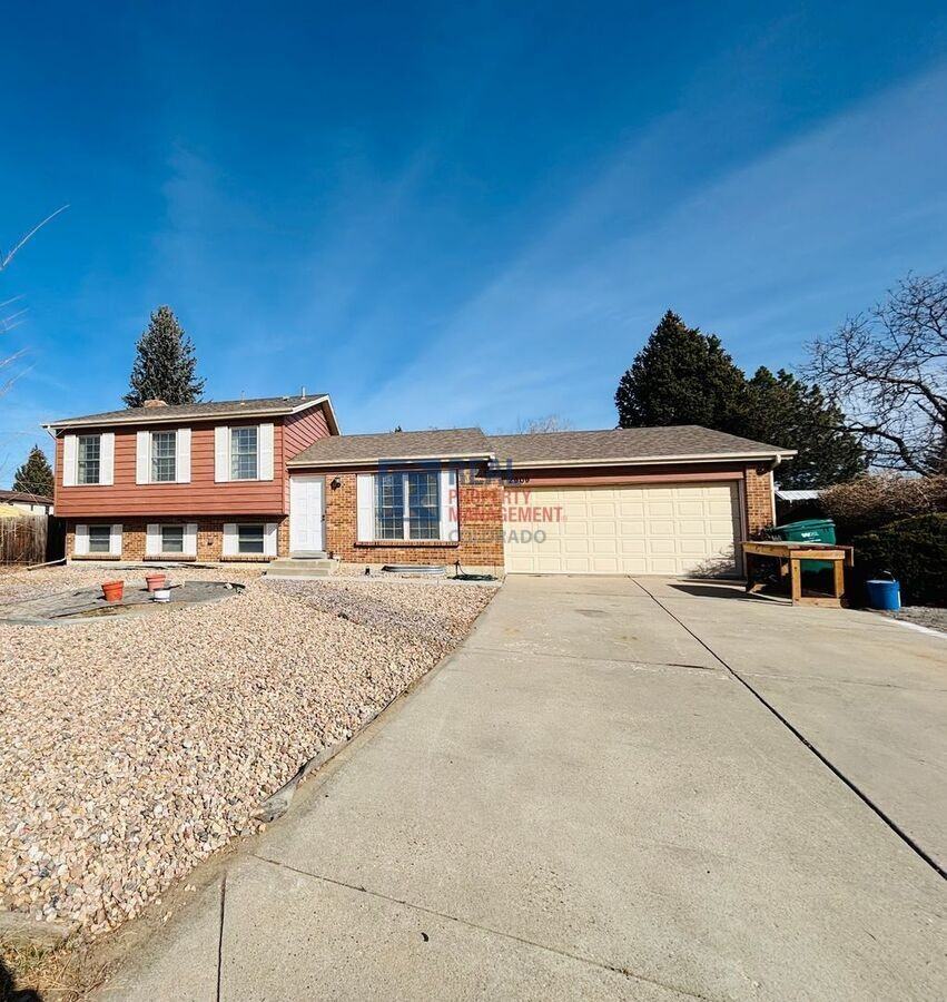 2909 W 11th Avenue Cir