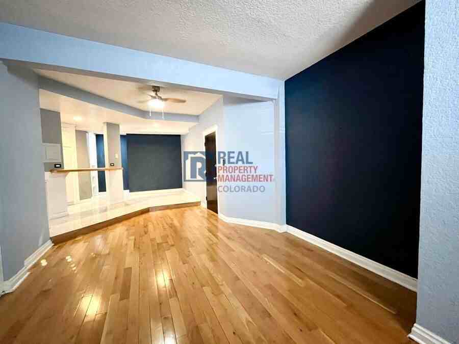 215 E 11th Ave #A2 - Photo 3 of 10