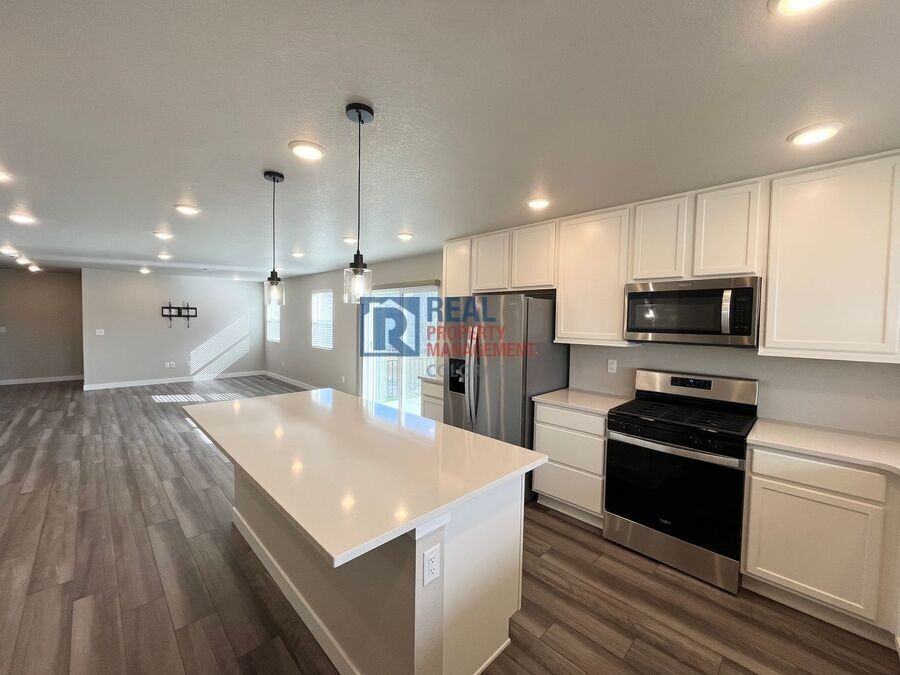 774 Bear Creek Ct - Photo 2 of 18