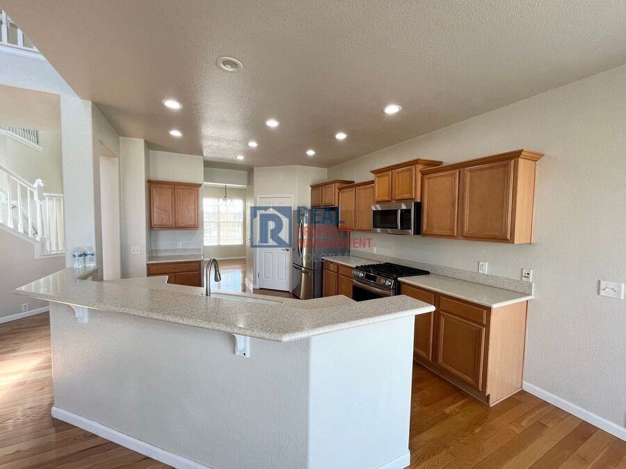 3601 Vestal Loop - Photo 3 of 22