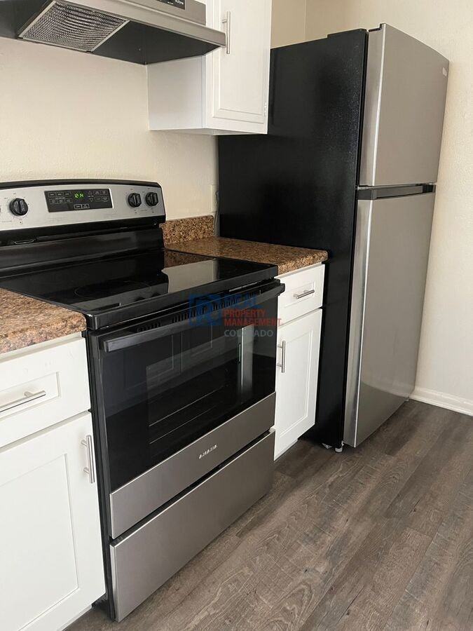 1303 Coffman St #4 - Photo 3 of 18