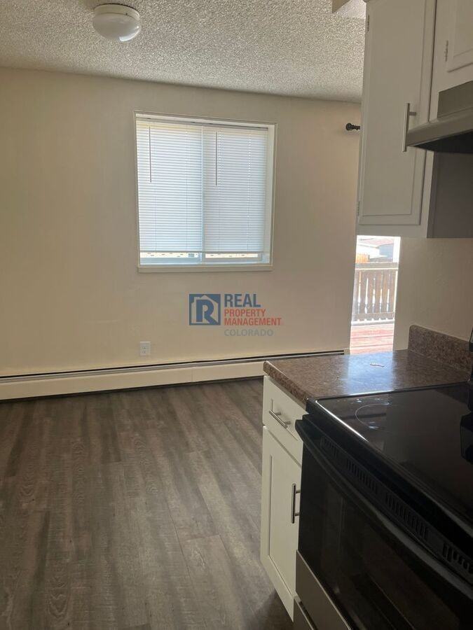 1303 Coffman St #4 - Photo 4 of 18