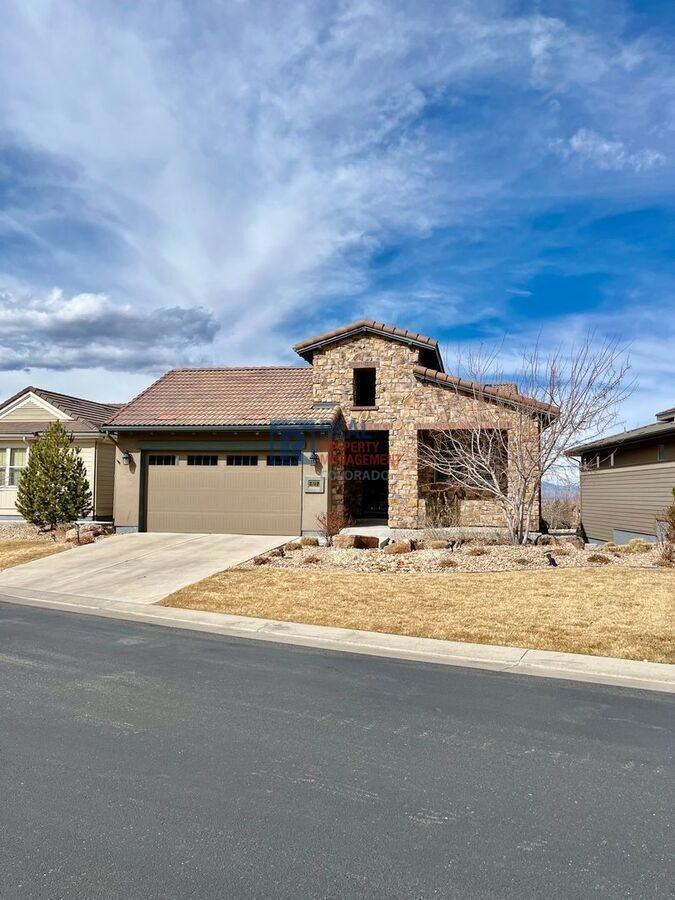 873 Woodgate Dr - Photo 2 of 29