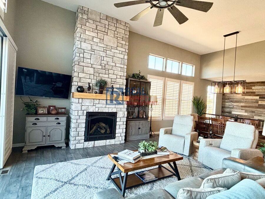 873 Woodgate Dr - Photo 5 of 29