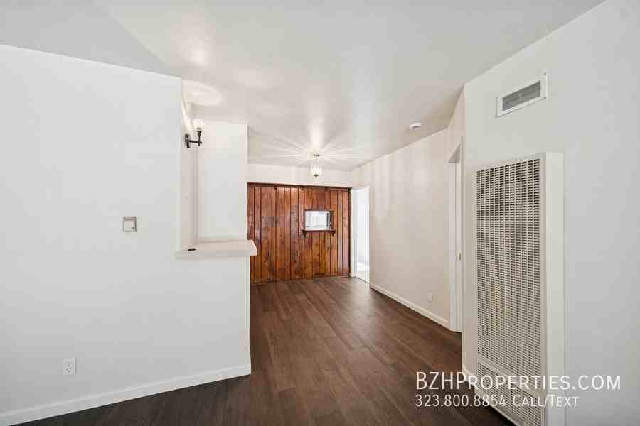 5319 Vantage Ave #5B - Photo 2 of 11