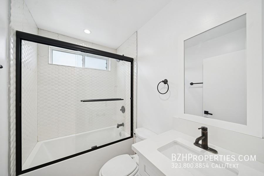 837 1/2 N Harvard Blvd #837B - Photo 7 of 18