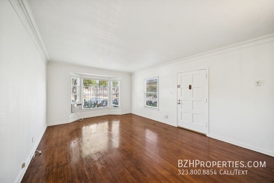 7758 Rosewood Ave - Photo 3 of 19