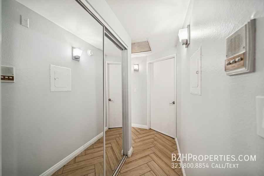 5715 W Olympic Blvd, Los Angeles, CA, 90036 - Photo 7 of 14