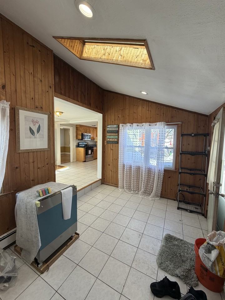 W Roxbury Pkwy - Photo 5 of 32