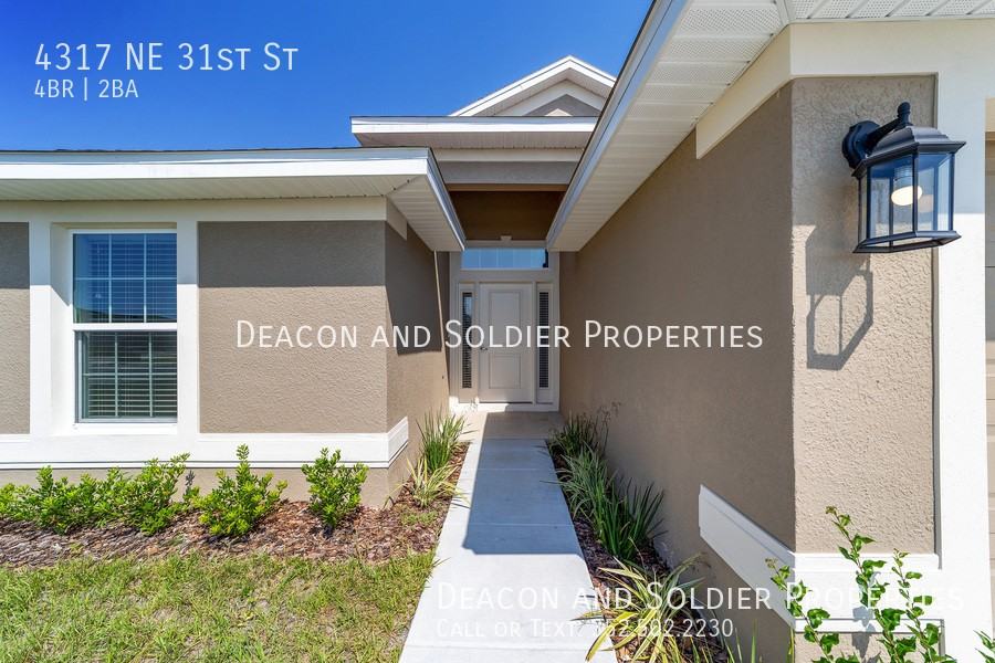 4317 Ne 31st St - Photo 3 of 32