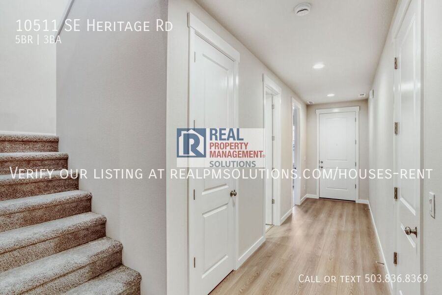 10511 Se Heritage Rd - Photo 3 of 32