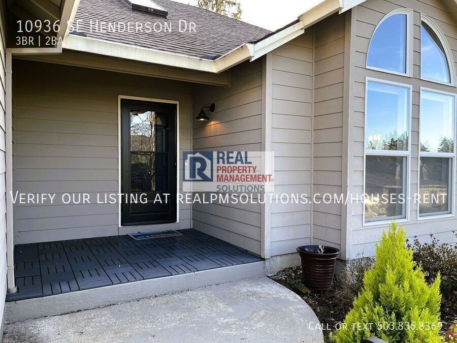 10936 Se Henderson Dr - Photo 3 of 50