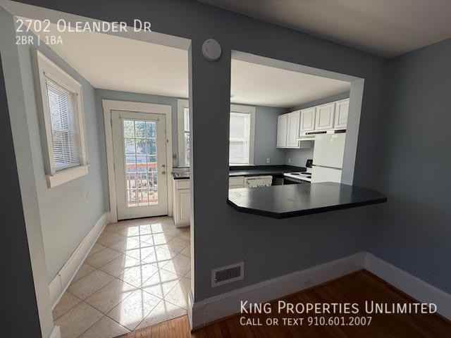 2702 Oleander Dr - Photo 3 of 21