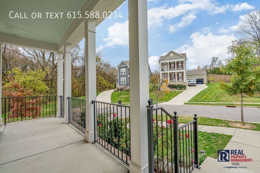 353 Moira Cir - Photo 2 of 32