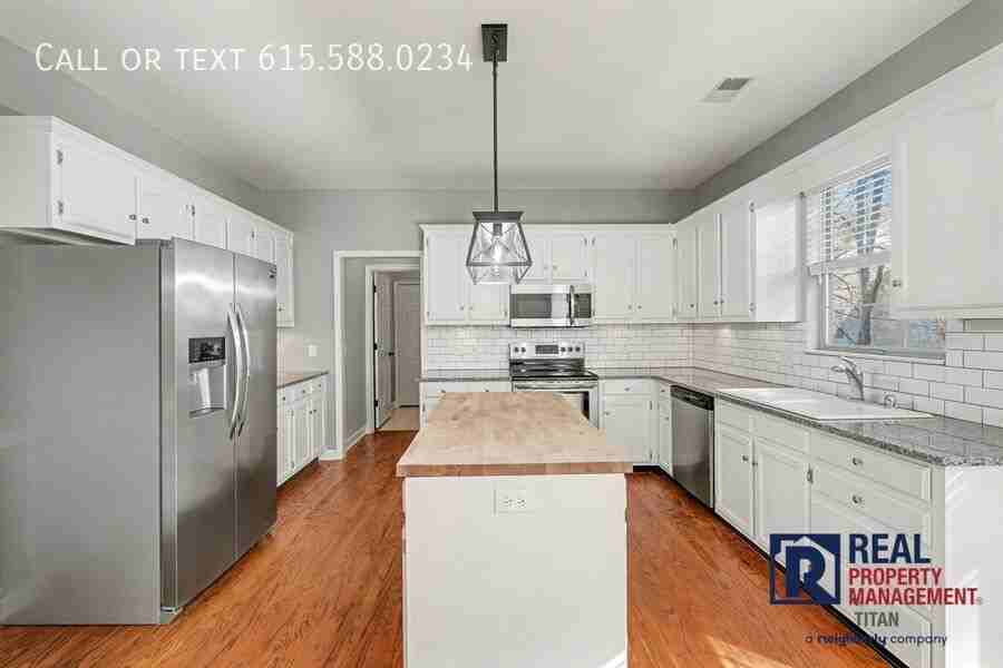 205 Seneca Ct - Photo 5 of 34