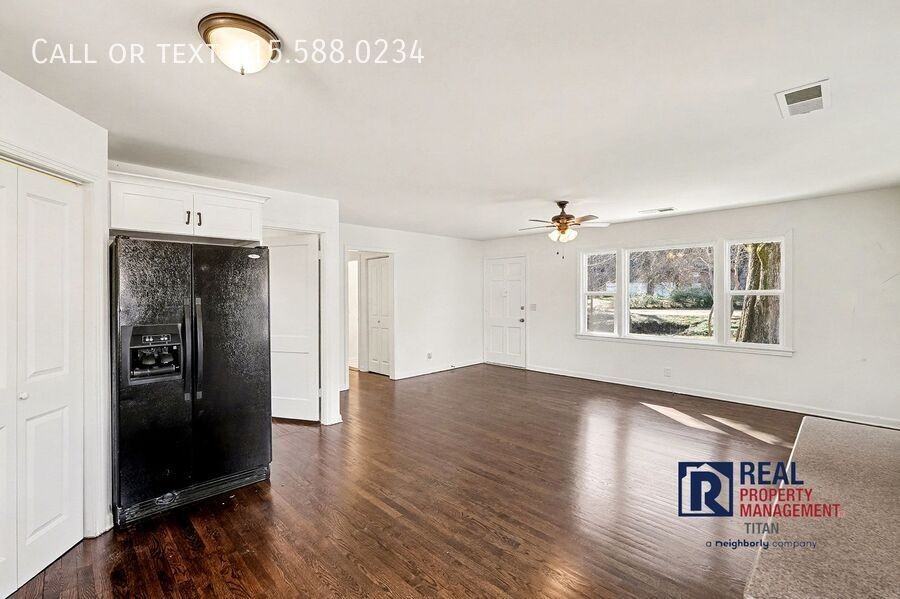 3312 Colby Dr - Photo 4 of 24