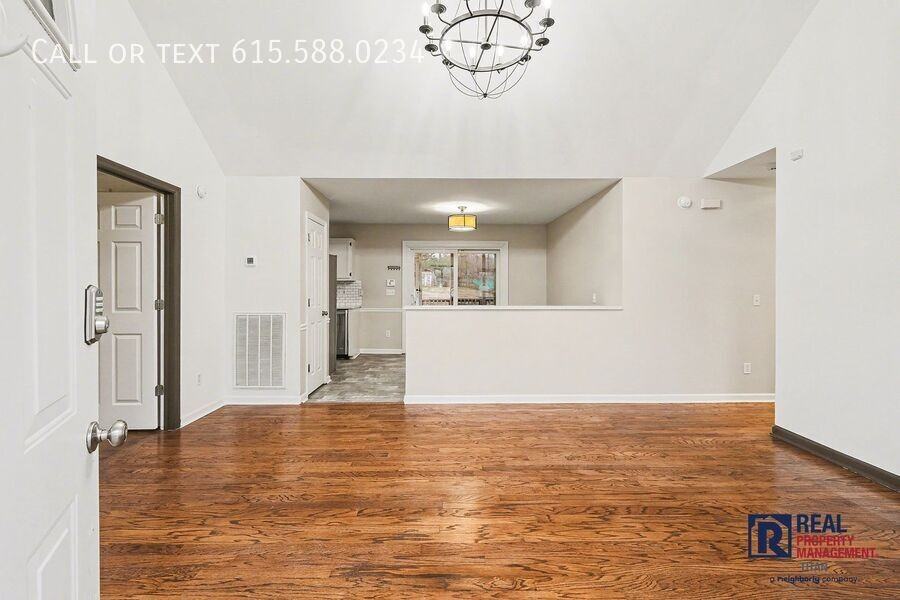 7184 Chester Rd - Photo 3 of 24