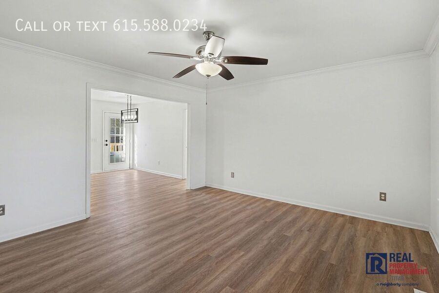 1505 Chapman Ln - Photo 5 of 31