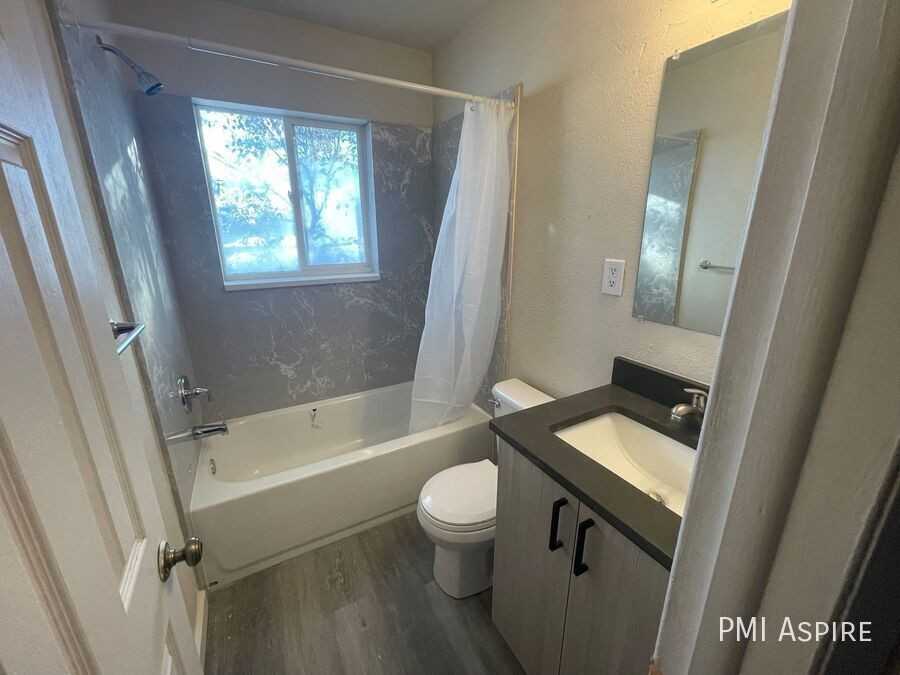 2366 Emporia St - Photo 3 of 6