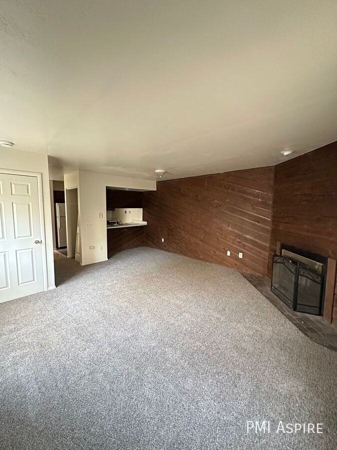 328 Colony Pl - Photo 3 of 8